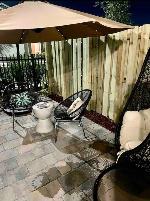 Modern Townhome With Stylish Decor! Miami Gardens Exteriör bild
